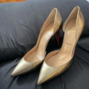 Christian Louboutin 100MM Gold pumps worn once with dust bag size 38 1/2.